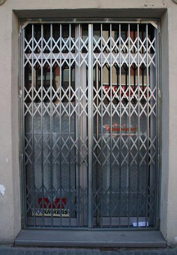 reja de ballesta 13 - Rejas para Puertas en Valencia