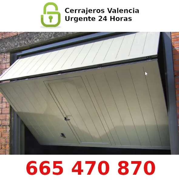 cerrajerosvalenciaurgente banner basculante 1 - Instalación y Reparación Puertas de Garaje Batientes Valencia