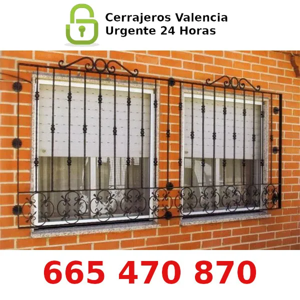 cerrajerosvalenciaurgente rejas filas banner - Instalación y Reparación Puertas de Garaje Correderas Valencia